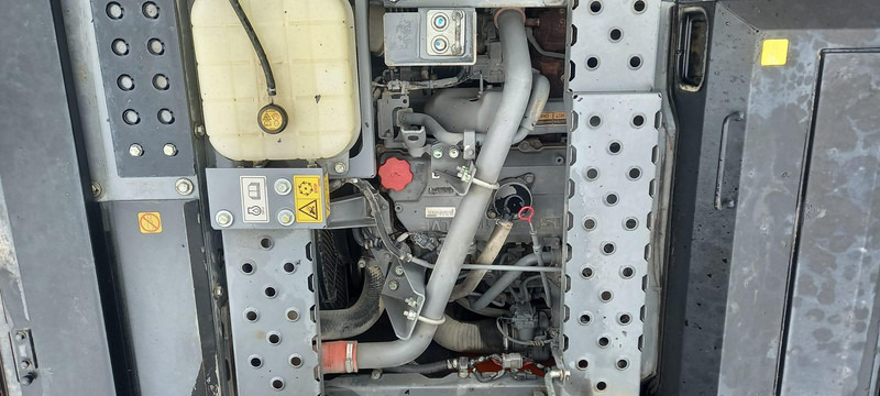 Escavadeira de rodas Hitachi ZX170W-6: foto 10