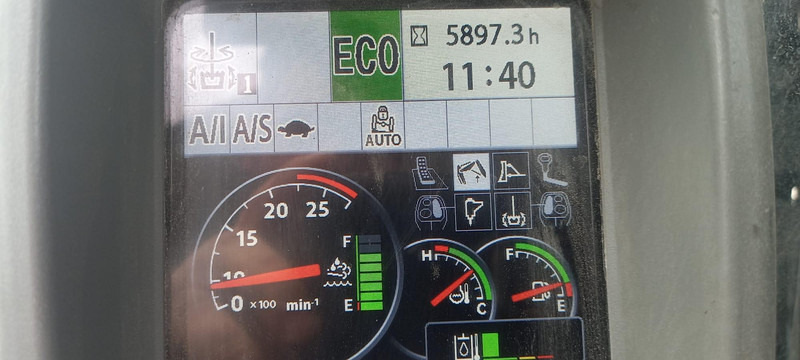 Escavadeira de rodas Hitachi ZX170W-6: foto 15