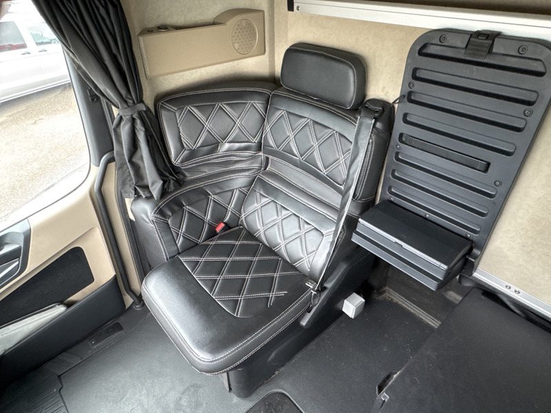 Mercedes-Benz Actros L-Gigaspacecabine 1845 LS Lowliner, Solostar Mirror cams , Leer , Euro 6 - Camião chassi: foto 4 Mercedes-Benz Actros L-Gigaspacecabine 1845 LS Lowliner, Solostar Mirror cams , Leer , Euro 6 - Camião chassi: foto 4