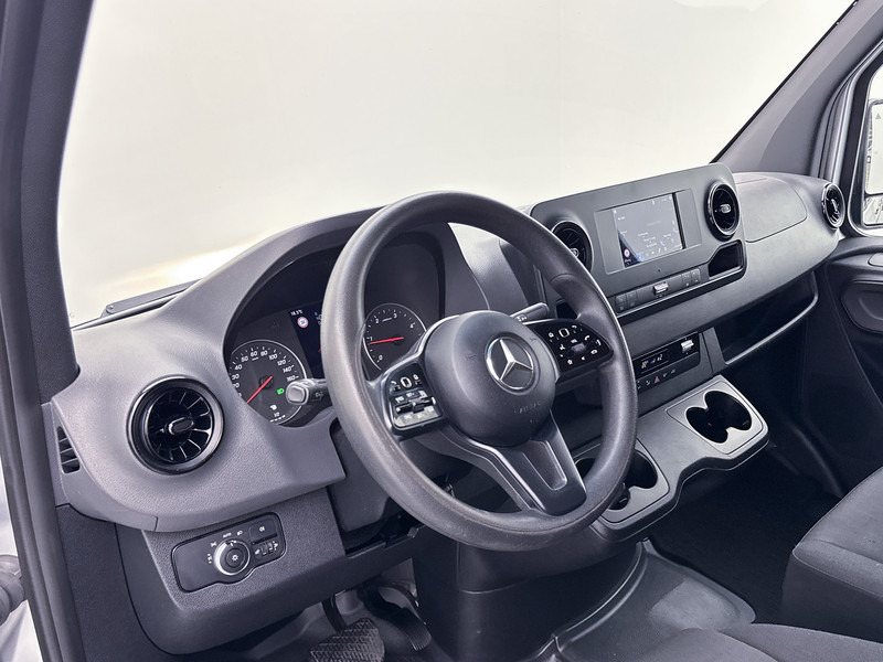 Mercedes-Benz Sprinter 314 2.2 CDI L2H2 Navigatie Inrichting Betimmering Cruise Control Navigatie 220v Omvormer Sidebars - Furgão: foto 5 Mercedes-Benz Sprinter 314 2.2 CDI L2H2 Navigatie Inrichting Betimmering Cruise Control Navigatie 220v Omvormer Sidebars - Furgão: foto 5