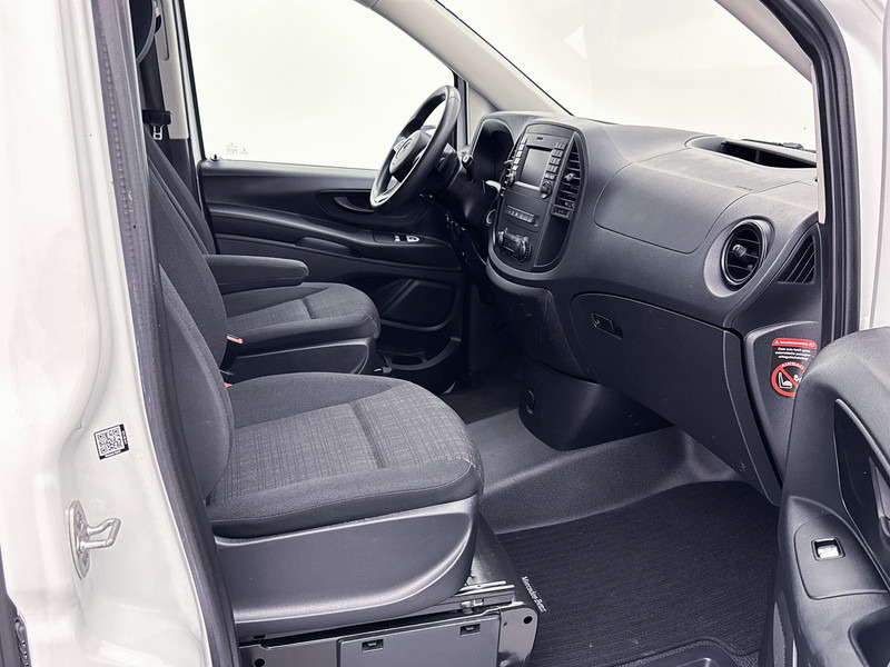 Furgão compacto Mercedes-Benz Vito 114 CDI Lang Navigatie L2 Achteruitrijcamera Betimmering Cruise Control: foto 18