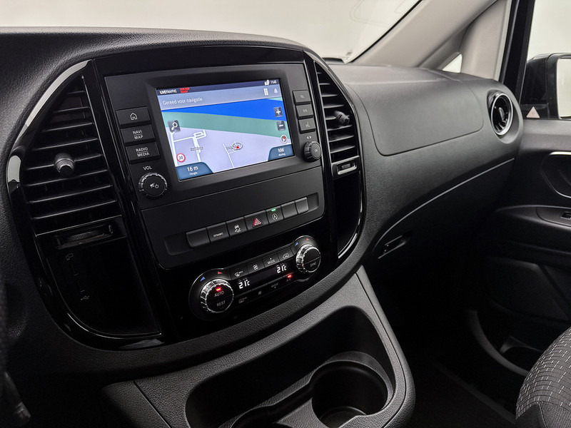 Furgão compacto, Carrinha cabine dupla Mercedes-Benz Vito 119 CDI Lang DC 2x schuifdeur Dubbele cabine Navigatie Trekhaak Climate control Sidebars: foto 6