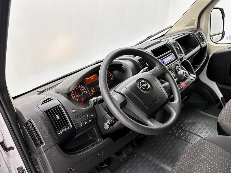 Opel Movano 2.2D 140pk Meubelbak Bakwagen met Laadklep Achteruitrijcamera Cruise Control - Carrinha de contentor: foto 4 Opel Movano 2.2D 140pk Meubelbak Bakwagen met Laadklep Achteruitrijcamera Cruise Control - Carrinha de contentor: foto 4
