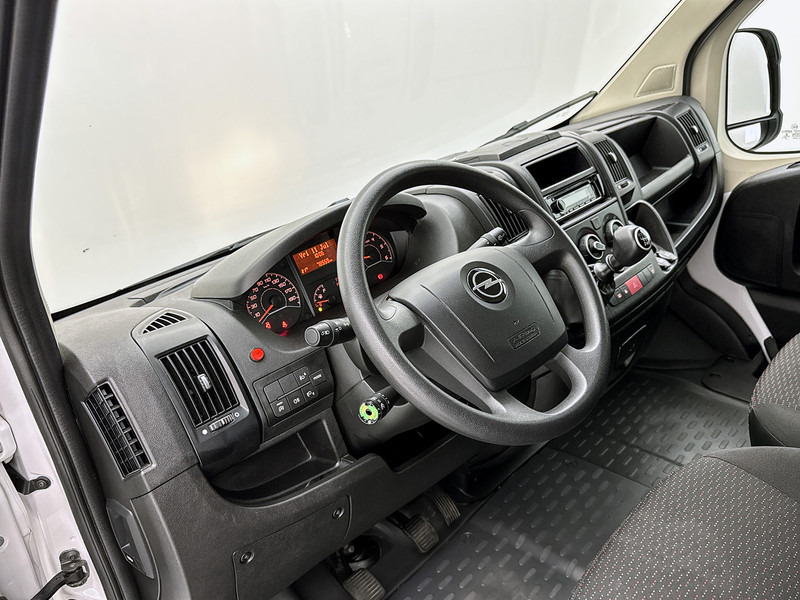 Opel Movano 2.2D Financial lease 140pk Bakwagen met Laadklep Achteruitrijcamera Cruise Control Meubelbak - Carrinha de contentor: foto 5 Opel Movano 2.2D Financial lease 140pk Bakwagen met Laadklep Achteruitrijcamera Cruise Control Meubelbak - Carrinha de contentor: foto 5