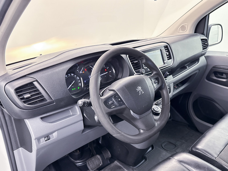 Peugeot Expert 2.0 BlueHDI 180 Standard Asphalt Trekhaak Navigatie Achteruitrijcamera Cruise Control - Furgão compacto: foto 5 Peugeot Expert 2.0 BlueHDI 180 Standard Asphalt Trekhaak Navigatie Achteruitrijcamera Cruise Control - Furgão compacto: foto 5