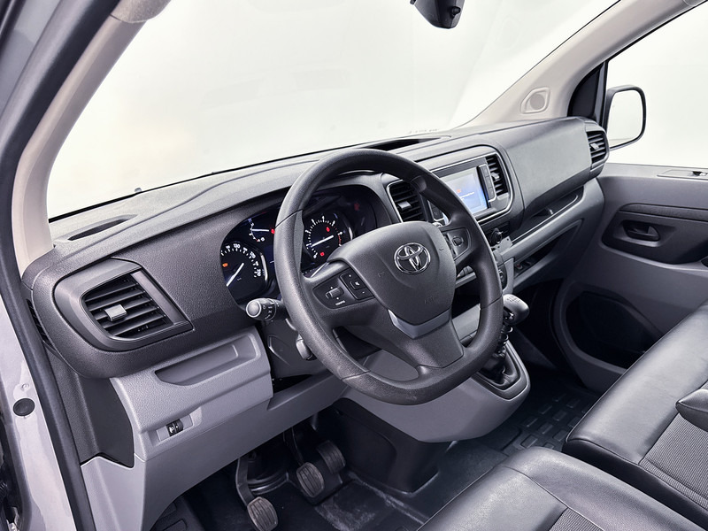 Toyota ProAce Worker 1.5 D-4D Navigator Navigatie Oprijplaat Betimmering Cruise Control - Furgão compacto: foto 5 Toyota ProAce Worker 1.5 D-4D Navigator Navigatie Oprijplaat Betimmering Cruise Control - Furgão compacto: foto 5