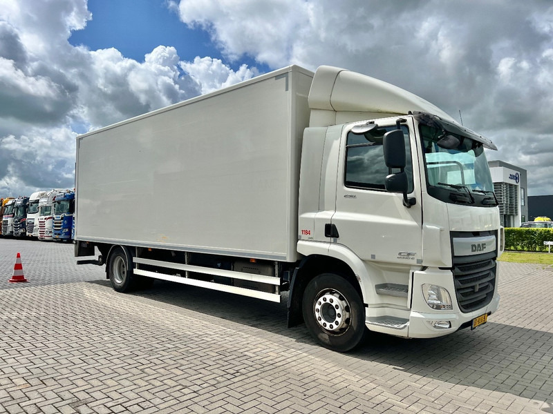 DAF CF 290 4x2 bakwagen Laadklep - Camião furgão: foto 3 DAF CF 290 4x2 bakwagen Laadklep - Camião furgão: foto 3
