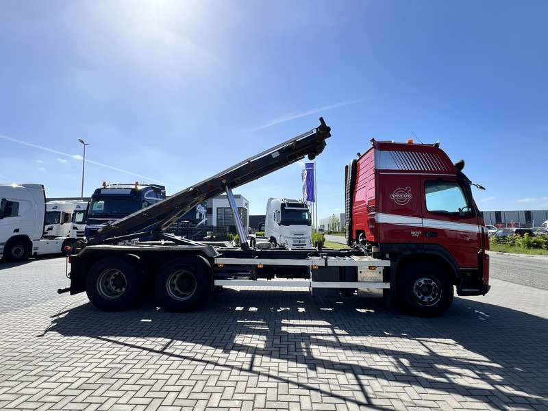 Volvo FM500 6x2 Containersysteem Globetrotter XL - Camião com sistema de cabo: foto 4 Volvo FM500 6x2 Containersysteem Globetrotter XL - Camião com sistema de cabo: foto 4