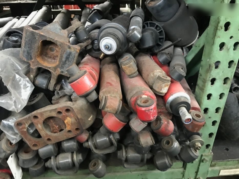 Amortizoare camion din dezmembrari - Amortecedor por Camião: foto 5 Amortizoare camion din dezmembrari - Amortecedor por Camião: foto 5