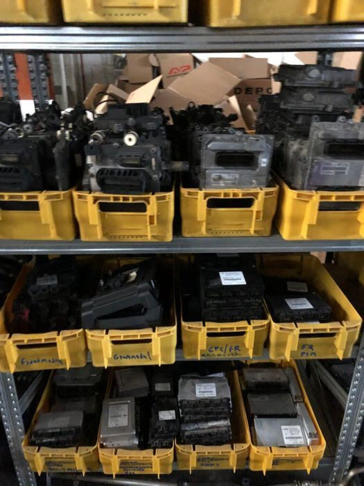 Calculator unitate de control motor ECU EDC   Renault Premium / 02 - Centralina electrónica por Camião: foto 3 Calculator unitate de control motor ECU EDC   Renault Premium / 02 - Centralina electrónica por Camião: foto 3