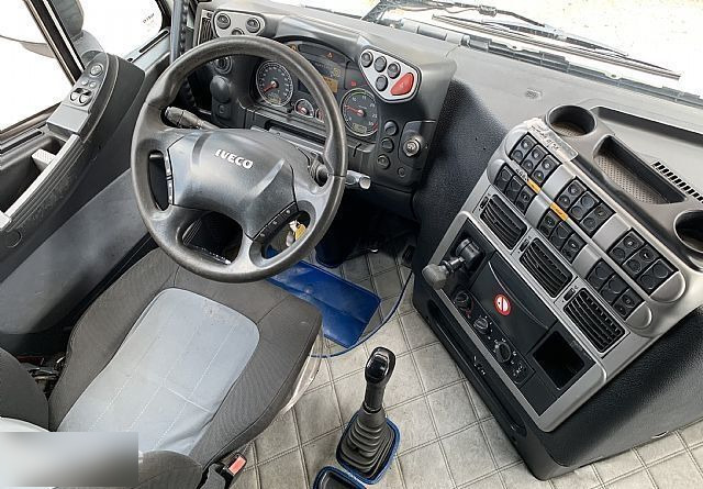 Elemente cabina interior IVECO STRALIS truck - Carroceria e exterior por Camião: foto 1 Elemente cabina interior IVECO STRALIS truck - Carroceria e exterior por Camião: foto 1