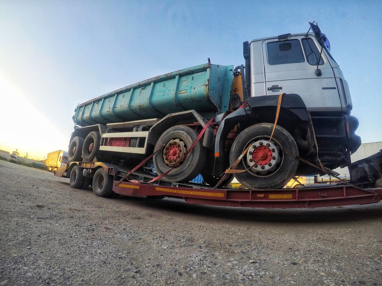 Piese din Dezmembrari MAN SILENT TGA TGX TRAKKER 8 x4 - Peça de reposição por Camião: foto 1 Piese din Dezmembrari MAN SILENT TGA TGX TRAKKER 8 x4 - Peça de reposição por Camião: foto 1
