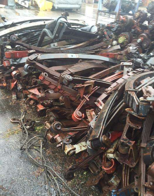 - Suspensão de molas/ Suspensão de lâminas por Trator: foto 2 - Suspensão de molas/ Suspensão de lâminas por Trator: foto 2