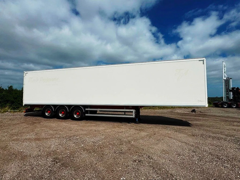 SDC 13,60 Boks - Semi-reboque furgão: foto 5 SDC 13,60 Boks - Semi-reboque furgão: foto 5