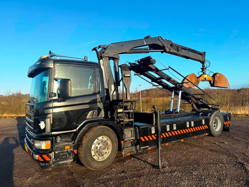 Scania P94-260 Palfinger crane PK 15002. rotor and hydr. for grabbe. - Camião com sistema de cabo: foto 4 Scania P94-260 Palfinger crane PK 15002. rotor and hydr. for grabbe. - Camião com sistema de cabo: foto 4