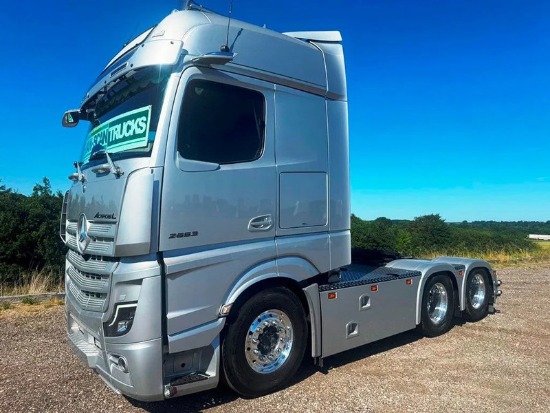Mercedes-Benz Actros 2653 Special Interior. 6x2 3250mm weelbase. Air / Air suspension. hydr. syatem. Invertor. Micro wave. - Tractor: foto 3 Mercedes-Benz Actros 2653 Special Interior. 6x2 3250mm weelbase. Air / Air suspension. hydr. syatem. Invertor. Micro wave. - Tractor: foto 3