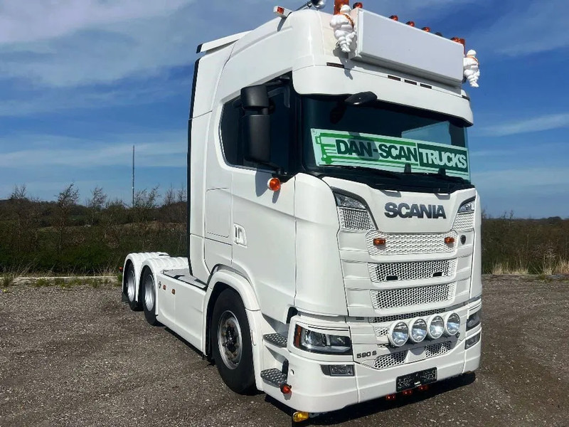 Scania 590S V8 NGS Like new . Air / Air suspension. hydr. system. - Tractor: foto 5 Scania 590S V8 NGS Like new . Air / Air suspension. hydr. system. - Tractor: foto 5
