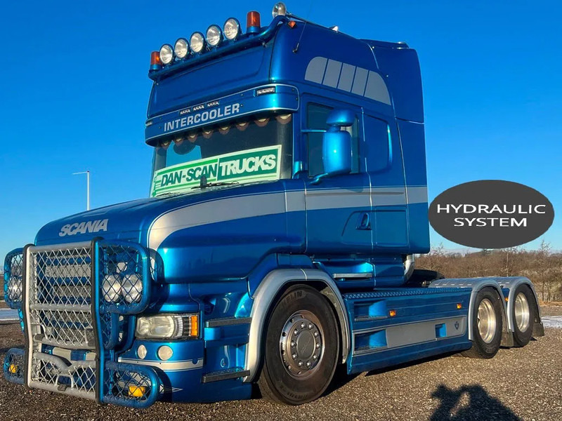Scania T520 V8 Speciel interior. Air / Air suspension. Opticruise / Retarder .PTO on Engine and gearbox. New Hydr. system. - Tractor: foto 1 Scania T520 V8 Speciel interior. Air / Air suspension. Opticruise / Retarder .PTO on Engine and gearbox. New Hydr. system. - Tractor: foto 1