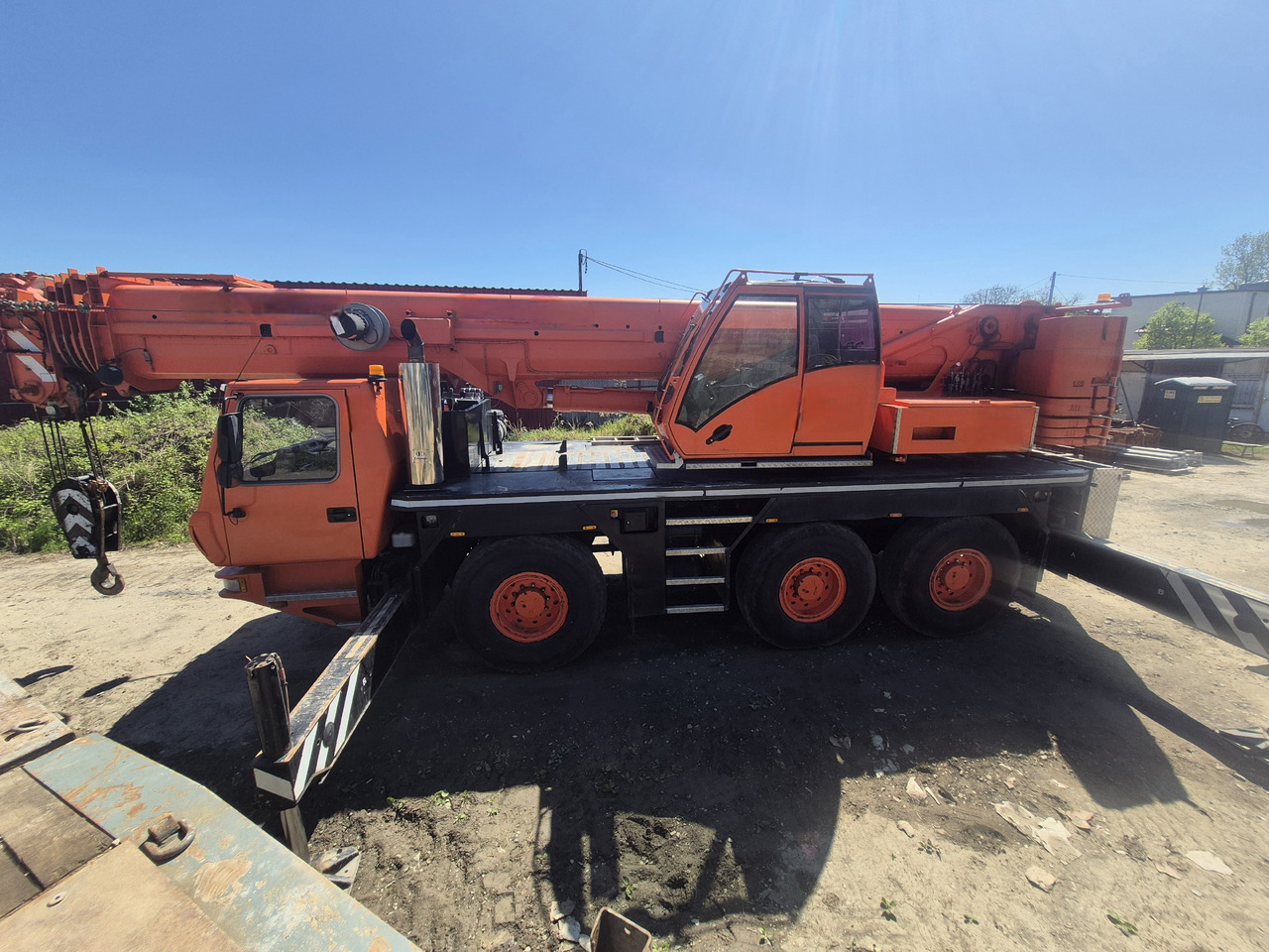 GROVE GMK3055 - Grua móvel: foto 4 GROVE GMK3055 - Grua móvel: foto 4