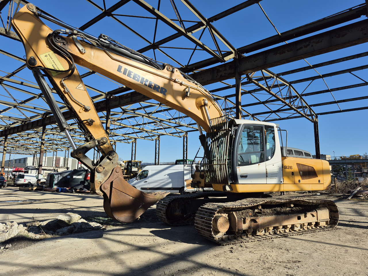 LIEBHERR R926LC - Escavadora de rastos: foto 4 LIEBHERR R926LC - Escavadora de rastos: foto 4