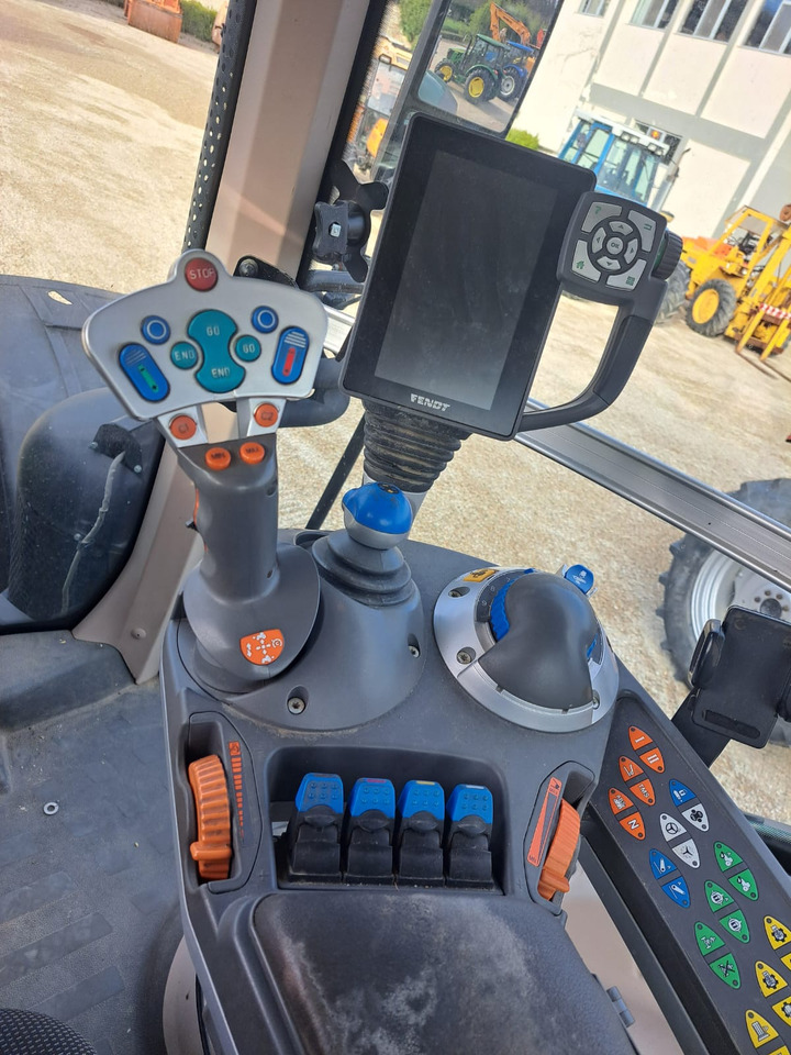 FENDT 828 - Trator: foto 5 FENDT 828 - Trator: foto 5
