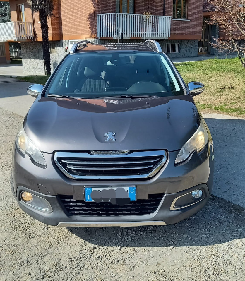 PEUGEOT 2008 - Sedan: foto 4 PEUGEOT 2008 - Sedan: foto 4