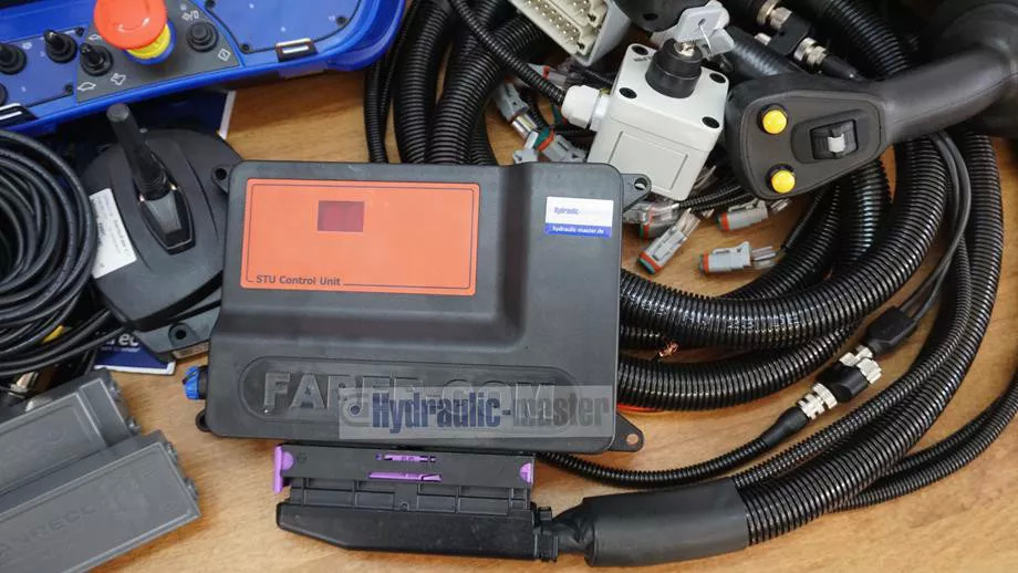 Leasing de CanBus 2 joysticks with radio control Scanreco G3 12 V Forest crane for Palms Farma BMF KTS CanBus 2 joysticks with radio control Scanreco G3 12 V Forest crane for Palms Farma BMF KTS: foto 12