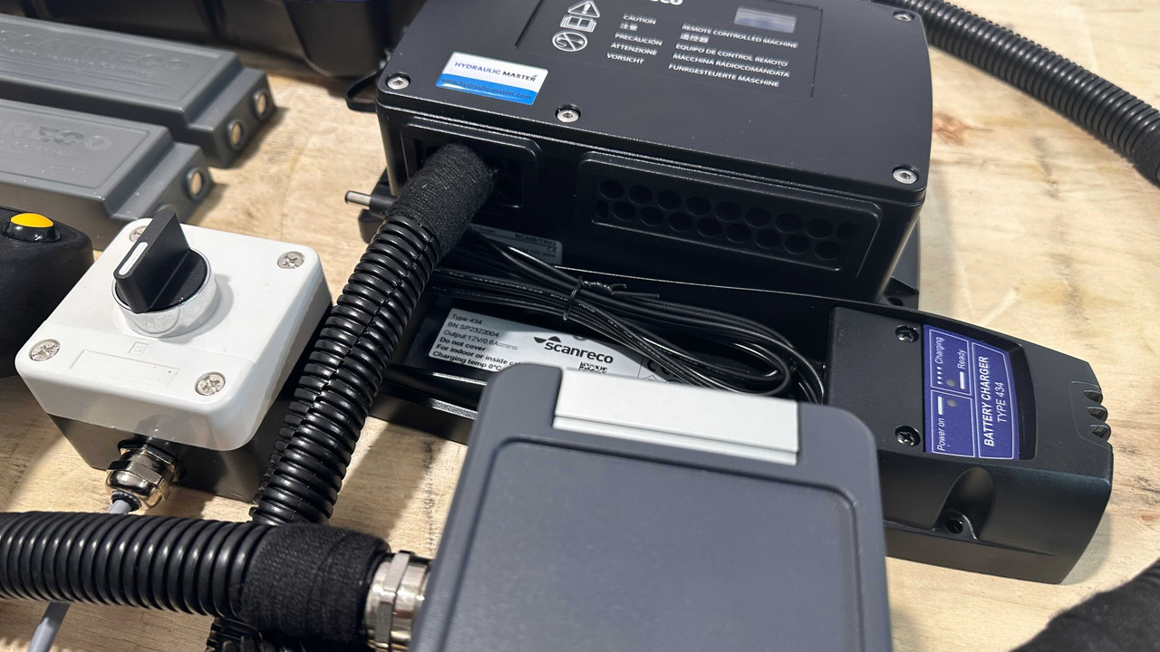 Equipamento florestal Proportional Valve Walvoil DPX100 with Control Scanreco RC400 and JP Joysticks Danfoss for Parker, Nordhyraulic, Fassi, Hiab: foto 18 Equipamento florestal Proportional Valve Walvoil DPX100 with Control Scanreco RC400 and JP Joysticks Danfoss for Parker, Nordhyraulic, Fassi, Hiab: foto 18