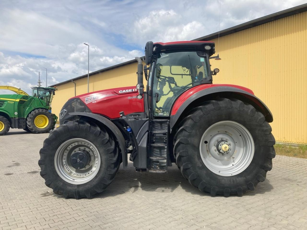Case-IH OPTUM 270 CVX RTK - Trator: foto 2 Case-IH OPTUM 270 CVX RTK - Trator: foto 2