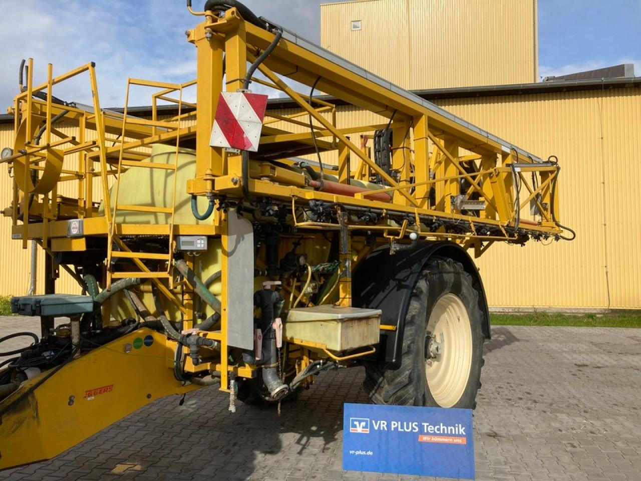 DUBEX MENTOR 9804 - Pulverizador de arrastar: foto 1 DUBEX MENTOR 9804 - Pulverizador de arrastar: foto 1