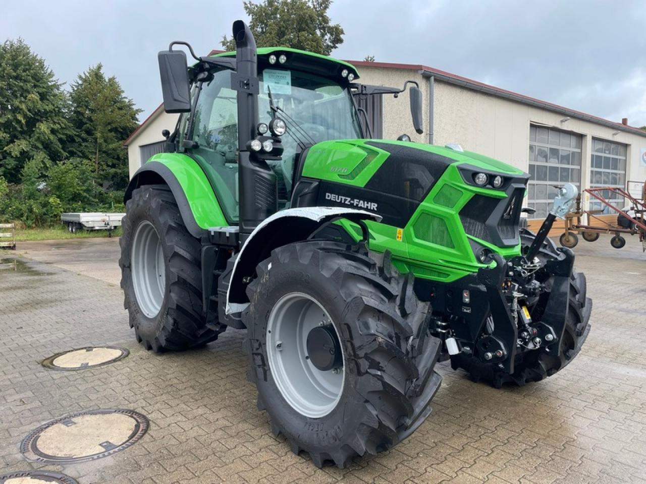 Deutz-Fahr 6170 POWERSHIFT - Trator: foto 2 Deutz-Fahr 6170 POWERSHIFT - Trator: foto 2