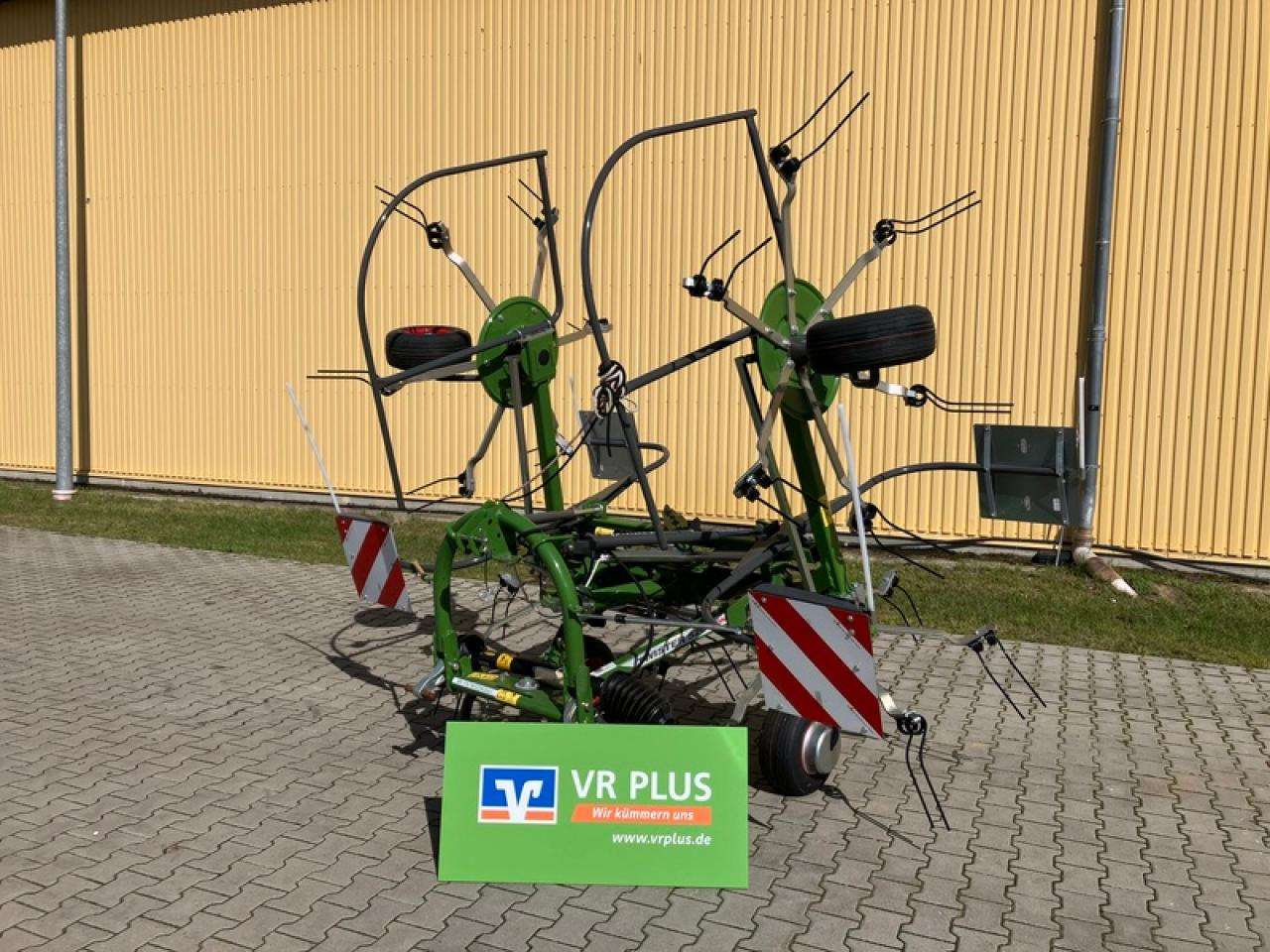 Fendt TWISTER 5204 AKTION - Ancinho enleirador: foto 1 Fendt TWISTER 5204 AKTION - Ancinho enleirador: foto 1