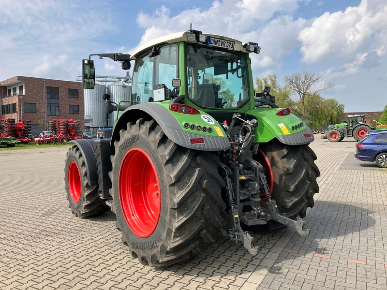 Fendt VARIO 724 GEN 6 PROFI PLUS SET 2 - Trator: foto 3 Fendt VARIO 724 GEN 6 PROFI PLUS SET 2 - Trator: foto 3
