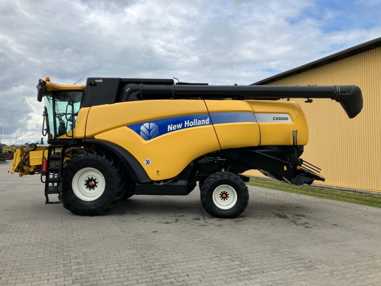 New Holland CX 8080 - Ceifeira debulhadora: foto 2 New Holland CX 8080 - Ceifeira debulhadora: foto 2