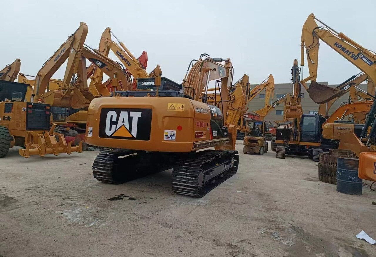 Caterpillar 320D - Escavadeira de rodas: foto 4 Caterpillar 320D - Escavadeira de rodas: foto 4