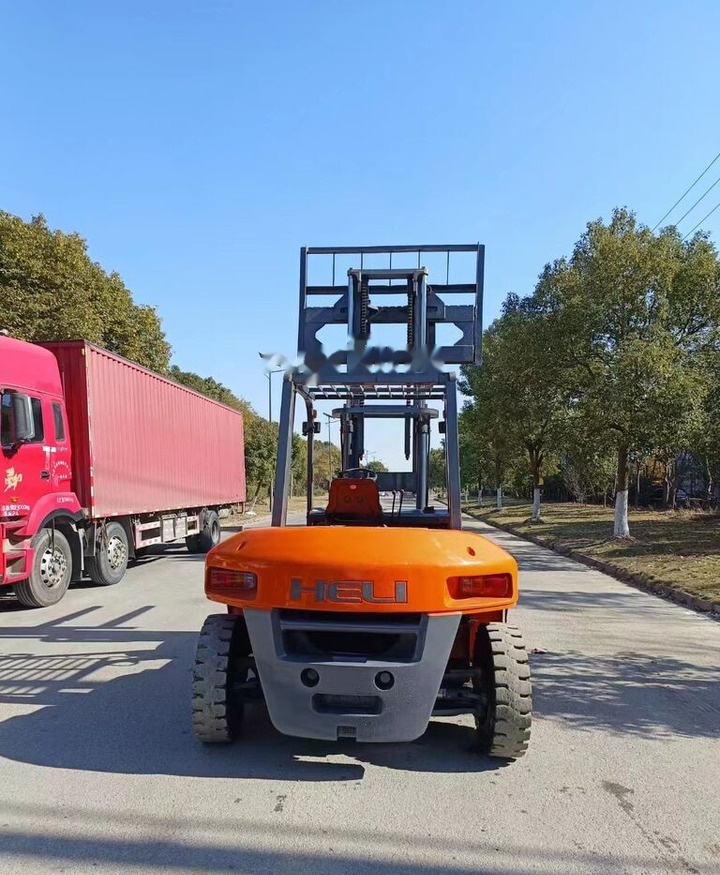 Heli h2000 5t 30 50 70 100 - Empilhadeira a diesel: foto 3 Heli h2000 5t 30 50 70 100 - Empilhadeira a diesel: foto 3
