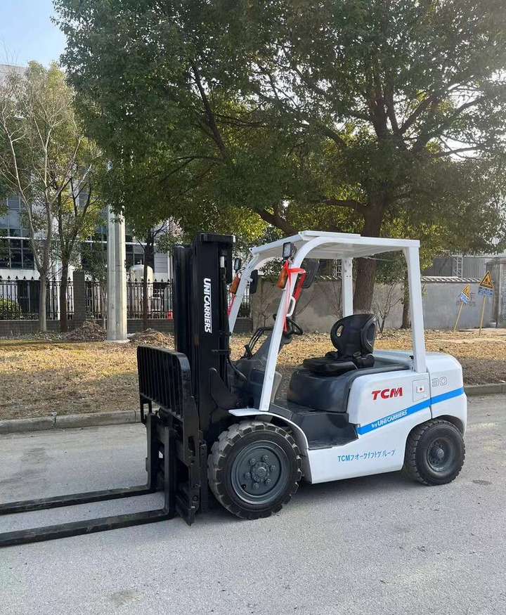 TCM FD30 FD50 FD100 FD80 3ton 5ton - Empilhadeira a diesel: foto 2 TCM FD30 FD50 FD100 FD80 3ton 5ton - Empilhadeira a diesel: foto 2