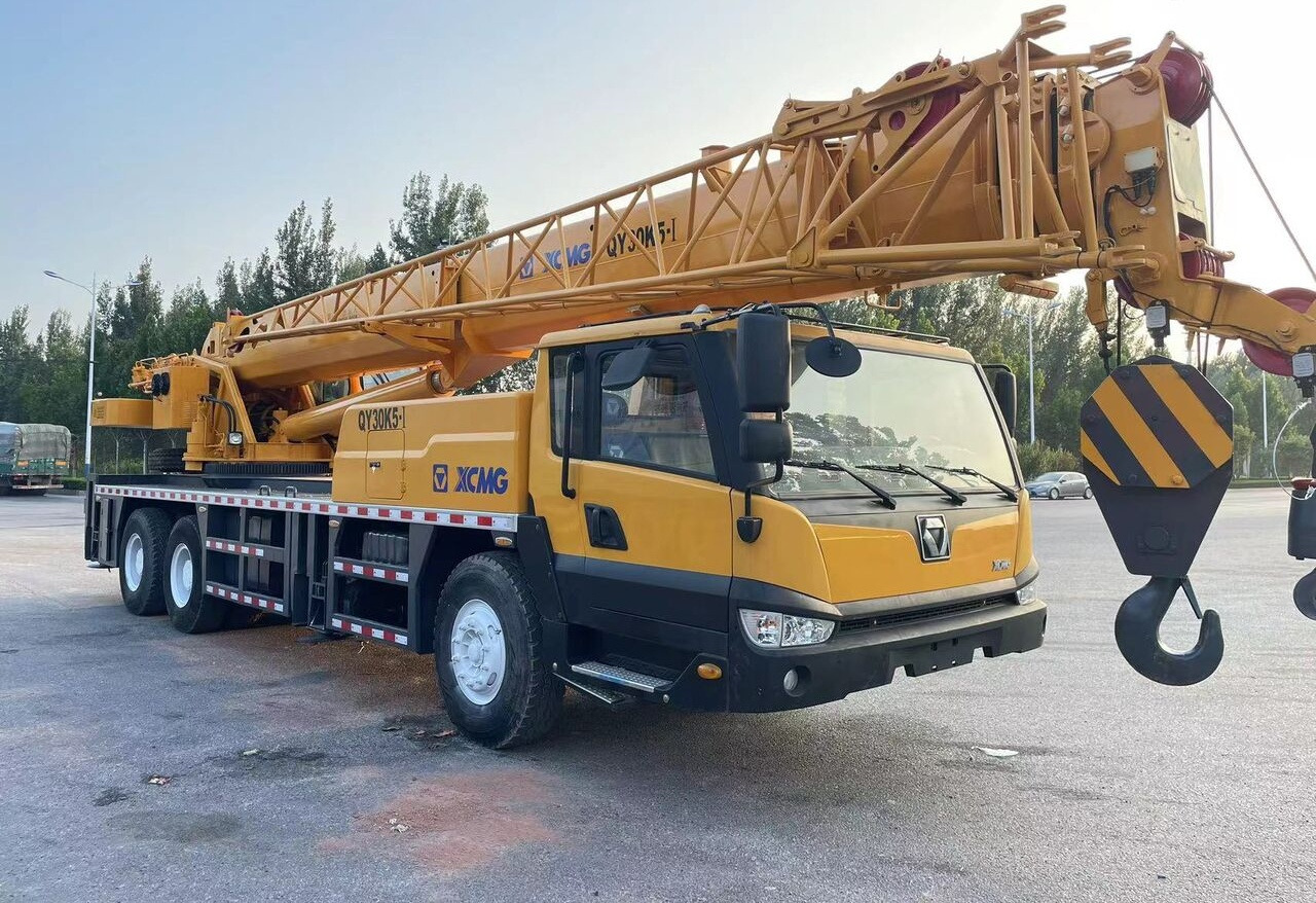 XCMG QY30K5-1 - Grua móvel: foto 2 XCMG QY30K5-1 - Grua móvel: foto 2