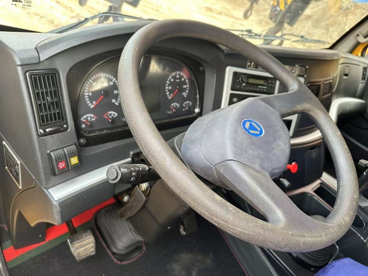 XCMG QY90K QY30K QY50K QY70K QAY200 truck crane - Grua móvel: foto 5 XCMG QY90K QY30K QY50K QY70K QAY200 truck crane - Grua móvel: foto 5