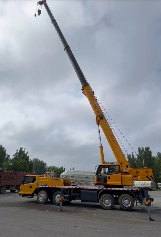 XCMG XCT35 QY35K 35T 35ton - Grua móvel: foto 3 XCMG XCT35 QY35K 35T 35ton - Grua móvel: foto 3