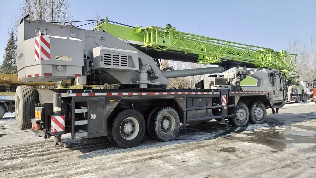 Zoomlion ZTC350 ZTC250 ZTC550 ZTC1000 35t 35ton 50t 70t - Grua móvel: foto 3 Zoomlion ZTC350 ZTC250 ZTC550 ZTC1000 35t 35ton 50t 70t - Grua móvel: foto 3