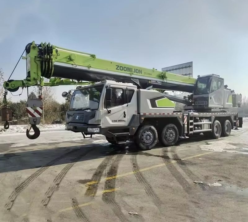 Zoomlion ZTC350 ZTC250 ZTC550 ZTC1000 35t 35ton 50t 70t - Grua móvel: foto 1 Zoomlion ZTC350 ZTC250 ZTC550 ZTC1000 35t 35ton 50t 70t - Grua móvel: foto 1