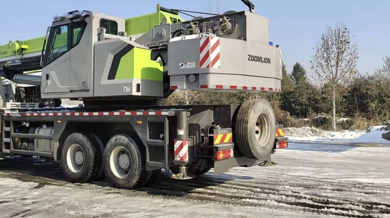 Zoomlion ZTC350 ZTC250 ZTC550 ZTC1000 - Grua móvel: foto 5 Zoomlion ZTC350 ZTC250 ZTC550 ZTC1000 - Grua móvel: foto 5