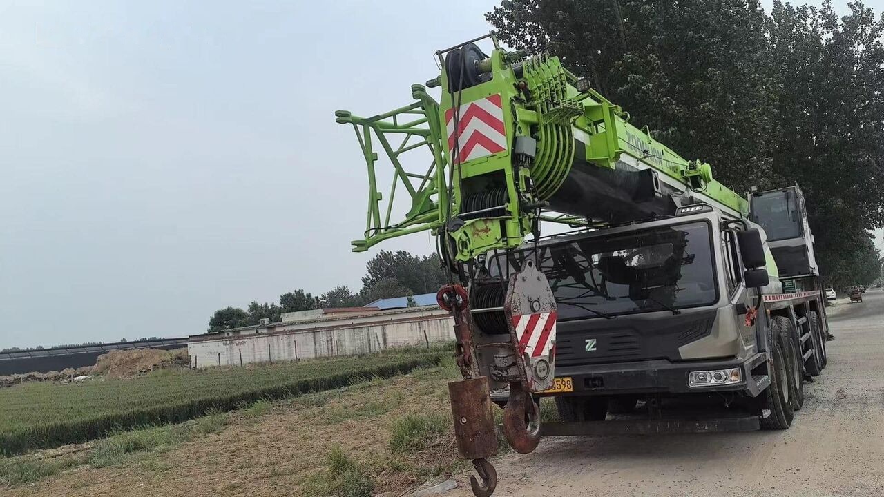Zoomlion ZTC800 80ton 80t truck crane - Grua móvel: foto 5 Zoomlion ZTC800 80ton 80t truck crane - Grua móvel: foto 5