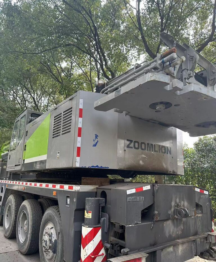 Zoomlion Zoomlion ZTC800V ZTV900V ZTC1000V ZTC110V 110 ton Zoomlion secon - Grua móvel: foto 2 Zoomlion Zoomlion ZTC800V ZTV900V ZTC1000V ZTC110V 110 ton Zoomlion secon - Grua móvel: foto 2