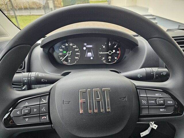 FIAT Ducato 35 L3H2 13m³ Klima Temp 260° Kamera PDC... - Furgão: foto 4 FIAT Ducato 35 L3H2 13m³ Klima Temp 260° Kamera PDC... - Furgão: foto 4