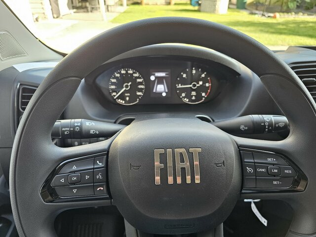 FIAT Ducato 35 MAXI L4H2 140 15m³ Serie10 9.2 Safety - Furgão: foto 4 FIAT Ducato 35 MAXI L4H2 140 15m³ Serie10 9.2 Safety - Furgão: foto 4
