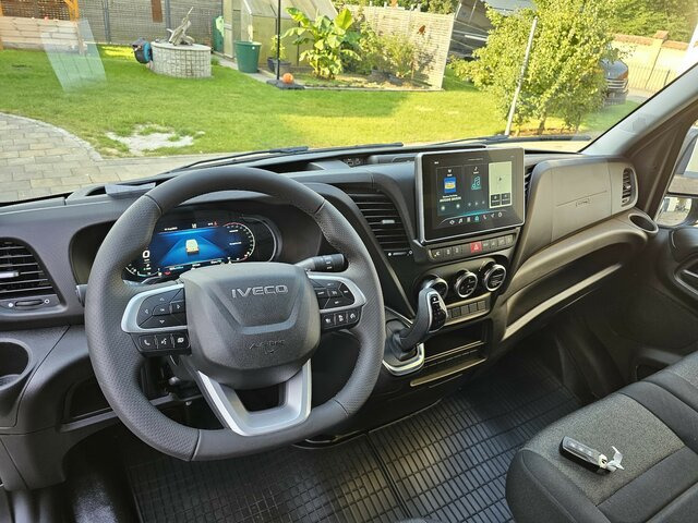 IVECO Daily 35S18HA8V L2H2 DOKA Hi-Matic 2xSchiebetür... - Furgão, Carrinha cabine dupla: foto 5 IVECO Daily 35S18HA8V L2H2 DOKA Hi-Matic 2xSchiebetür... - Furgão, Carrinha cabine dupla: foto 5