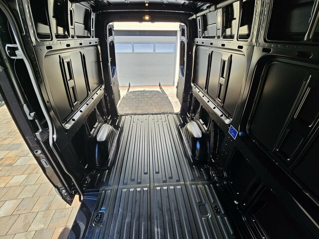 Furgão novo MERCEDES-BENZ Sprinter 317 CDI Kasten L2H2 AHK 3,5t MBUX10,25...: foto 31 Furgão novo MERCEDES-BENZ Sprinter 317 CDI Kasten L2H2 AHK 3,5t MBUX10,25...: foto 31