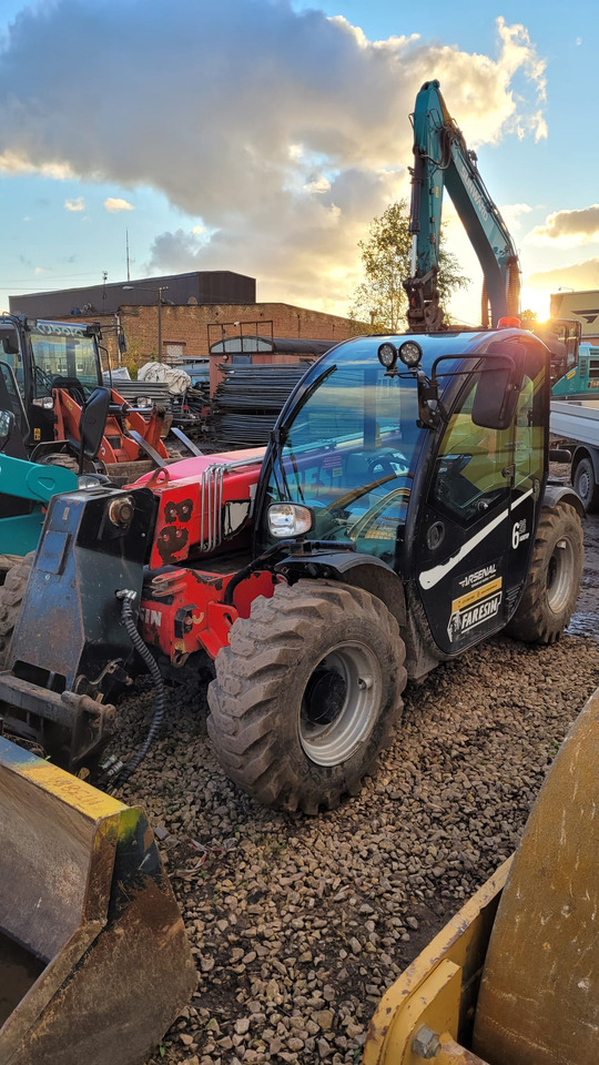 Faresin FH6.26 - Empilhador telescópico: foto 1 Faresin FH6.26 - Empilhador telescópico: foto 1